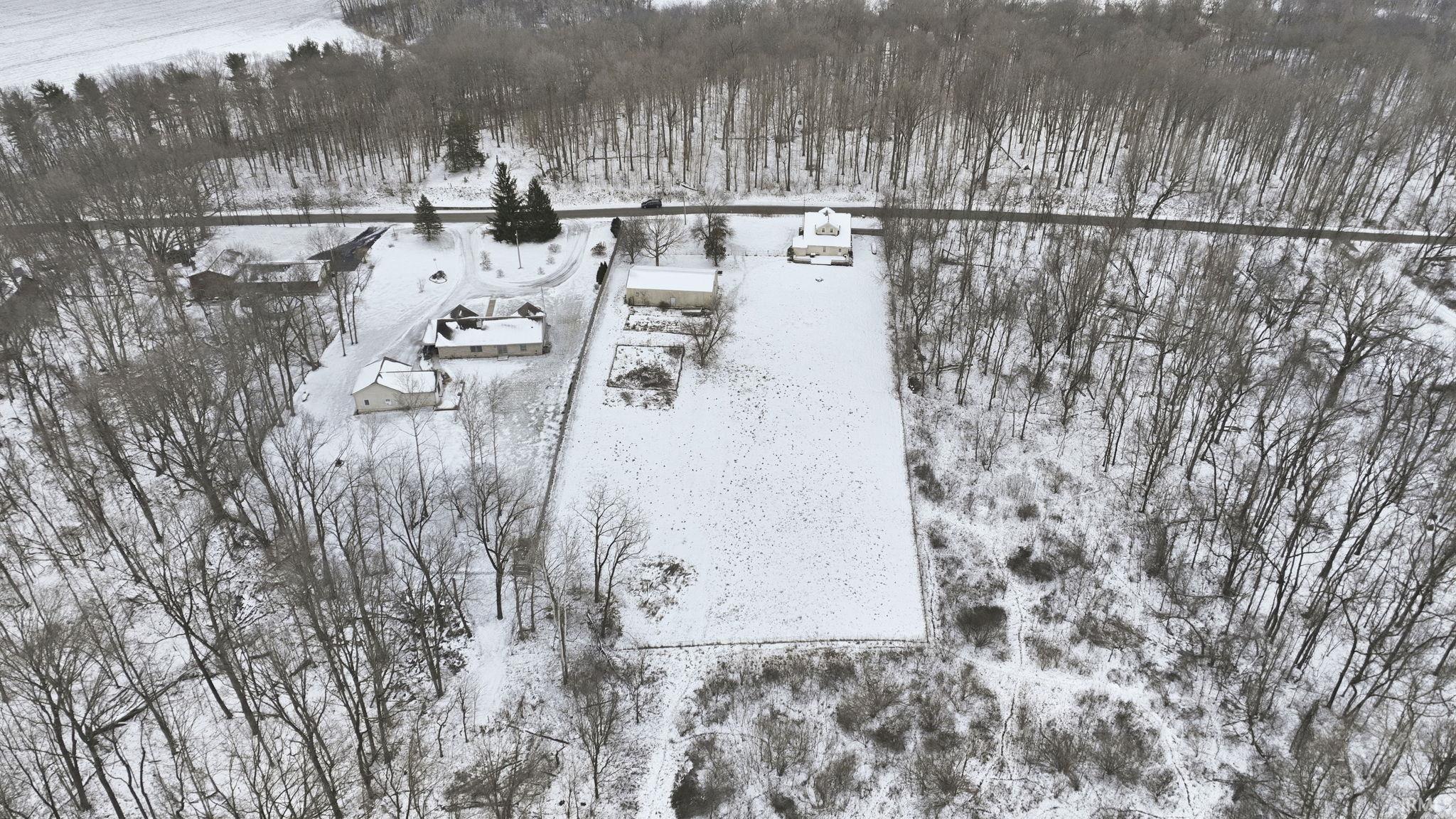 3542 West Division Road Peru, IN 46970 - Photo 25 of 34