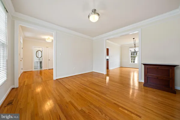 $749,000 | 9 Stage Coach Court, Germantown, MD 20876