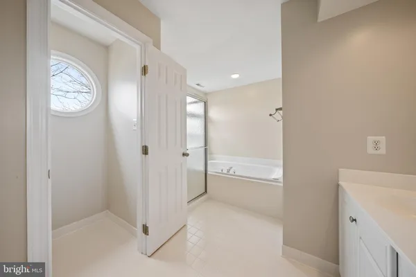 $749,000 | 9 Stage Coach Court, Germantown, MD 20876