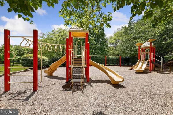 $749,000 | 9 Stage Coach Court, Germantown, MD 20876