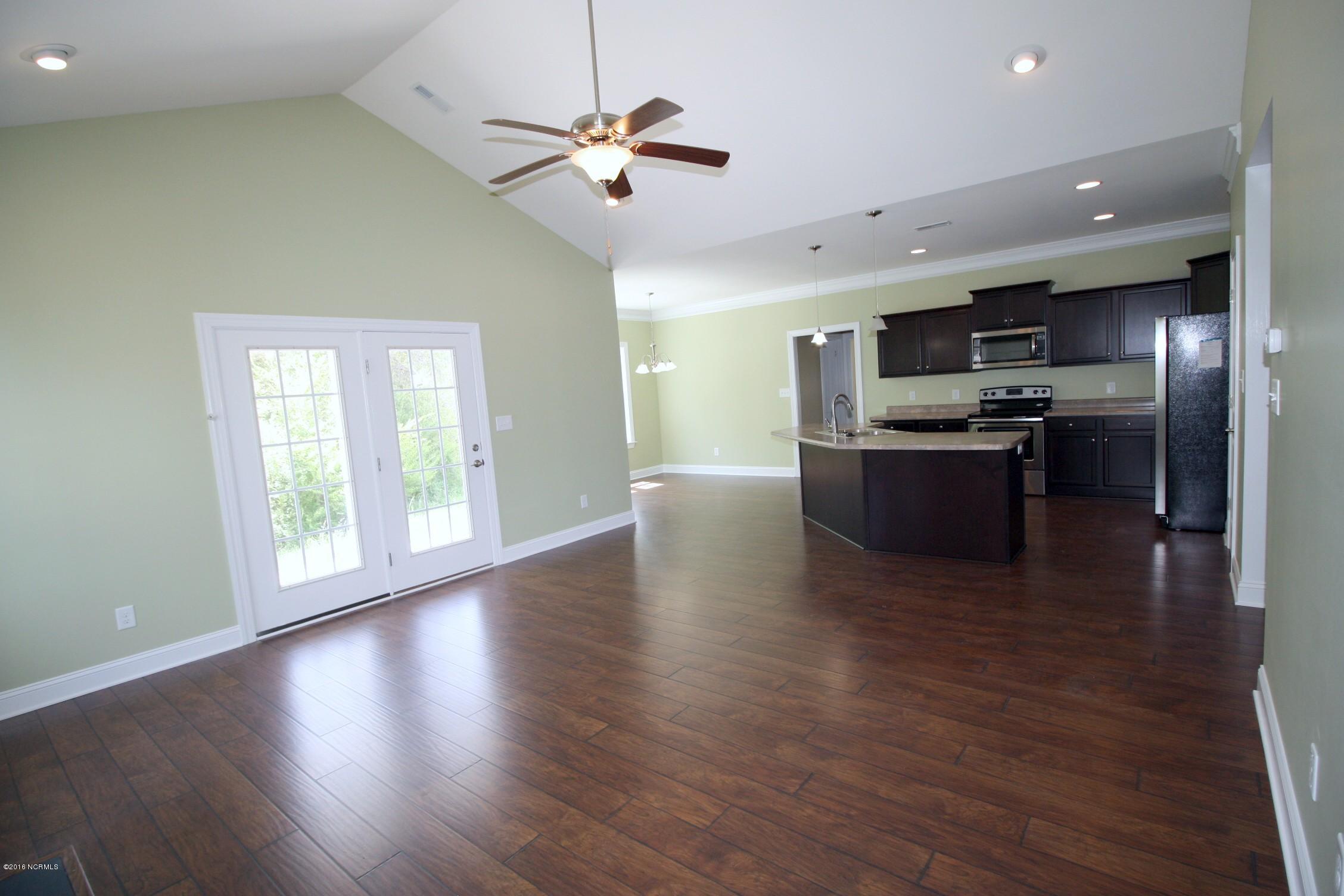 202 East Ridge Court Jacksonville, NC 28540 - Photo 10 of 41 IMG_9540