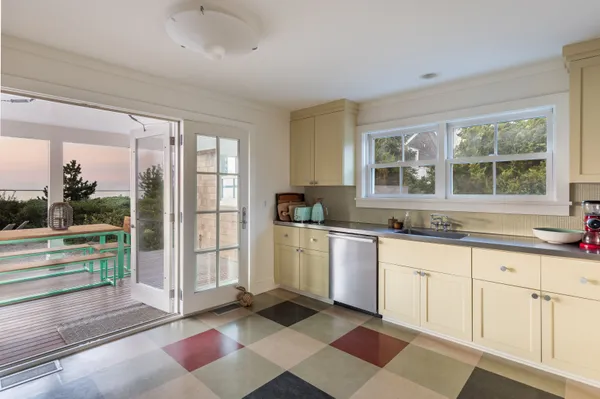 $90,000 | 20 Napeague Harbor Road, Amagansett, NY 11930