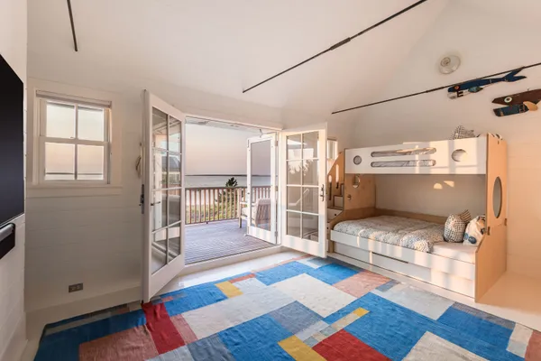 $90,000 | 20 Napeague Harbor Road, Amagansett, NY 11930