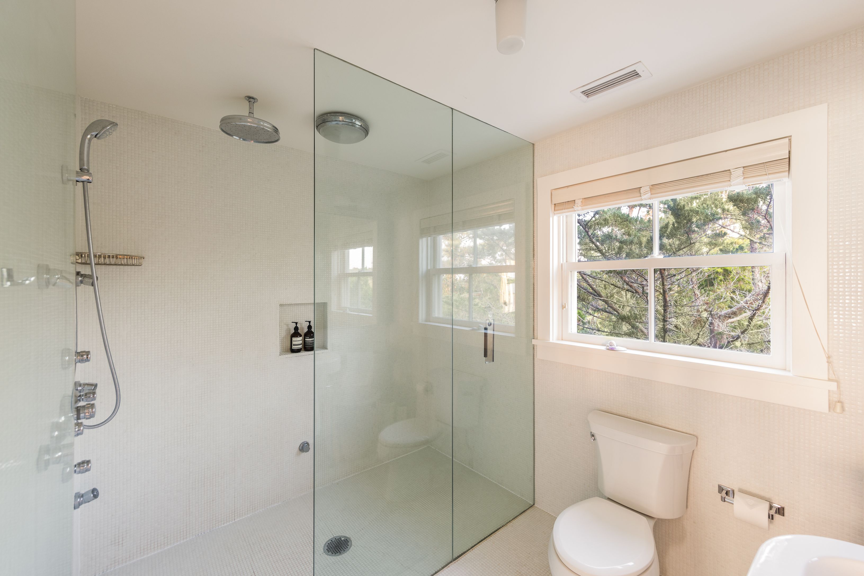 20 Napeague Harbor Road Amagansett, NY 11930 - Photo 8 of 23