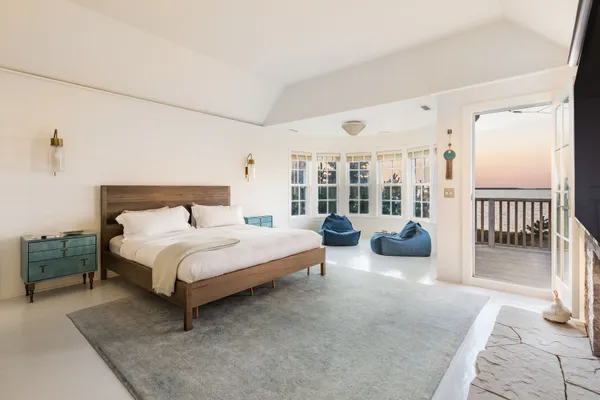 $90,000 | 20 Napeague Harbor Road, Amagansett, NY 11930