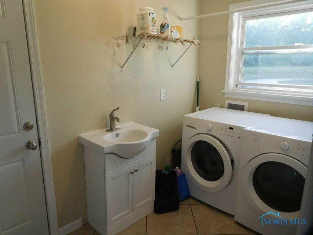 11155 Old State Line Road Swanton, OH 43558 - Photo 18 of 22 Gallery Image 18