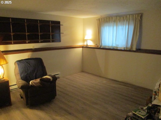 558 East Fulton Street Union, OR 97883 - Photo 14 of 41 a living room with furniture and a window