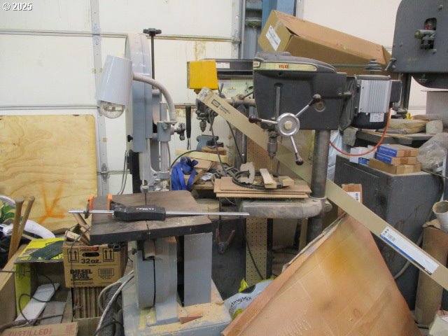 558 East Fulton Street Union, OR 97883 - Photo 31 of 41 a view of electric room and utility