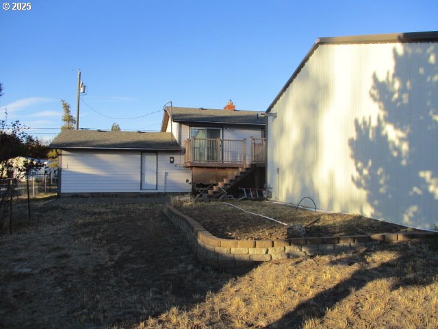 558 East Fulton Street Union, OR 97883 - Photo 5 of 41 a view of a house with backyard and sitting area