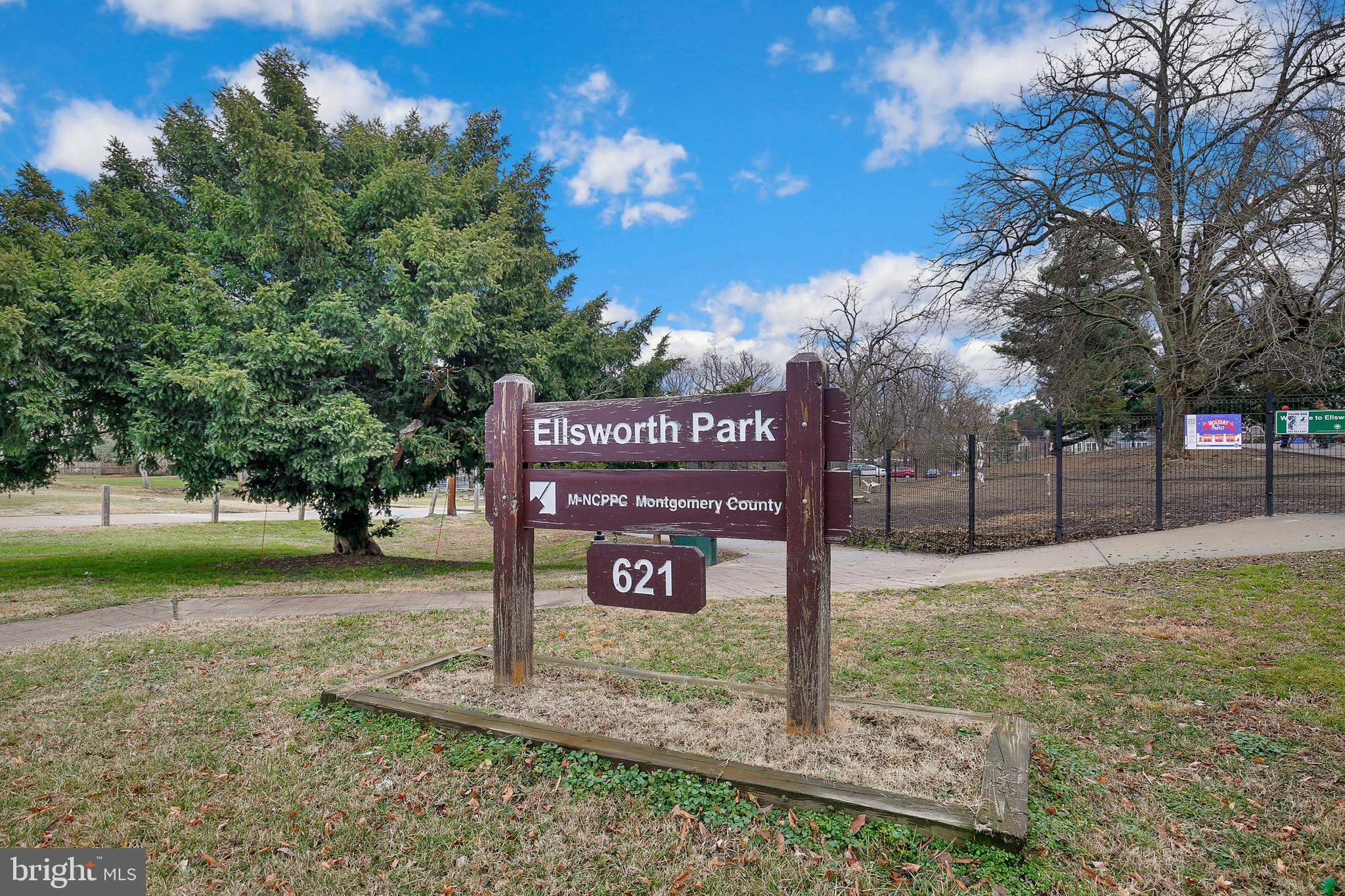 8601 Mayfair Place Silver Spring, MD 20910 - Photo 58 of 63 a sign board with parking space