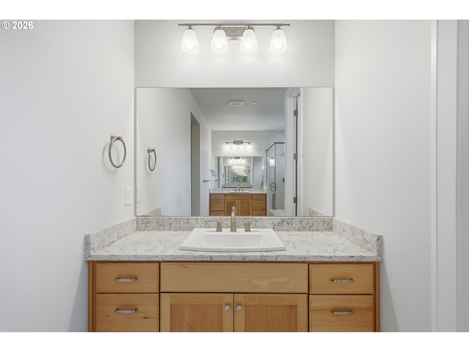 965 West Magnolia Loop Washougal, WA 98671 - Photo 26 of 41 Owner's Suite Bathroom