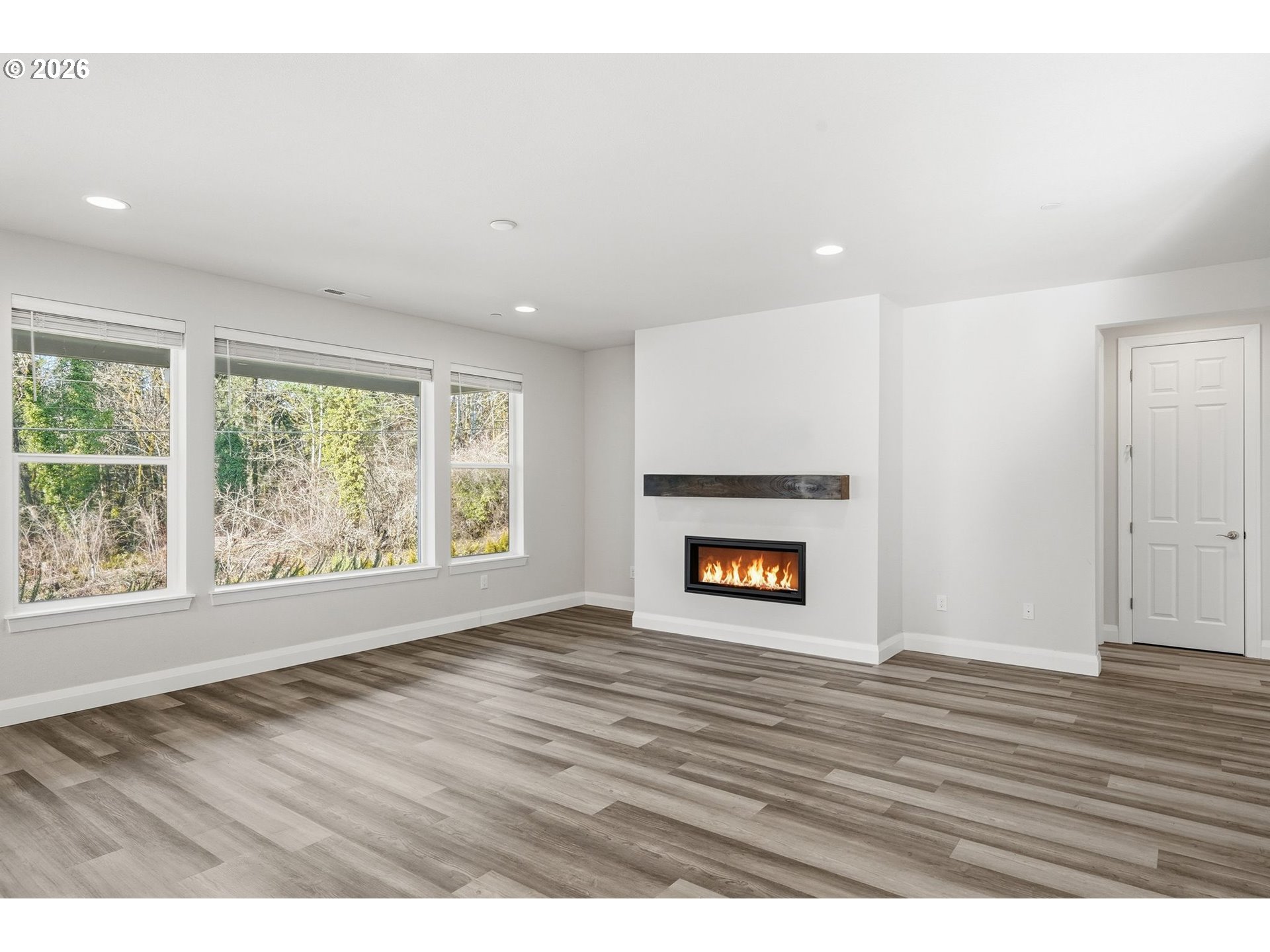 965 West Magnolia Loop Washougal, WA 98671 - Photo 7 of 41 Great Room