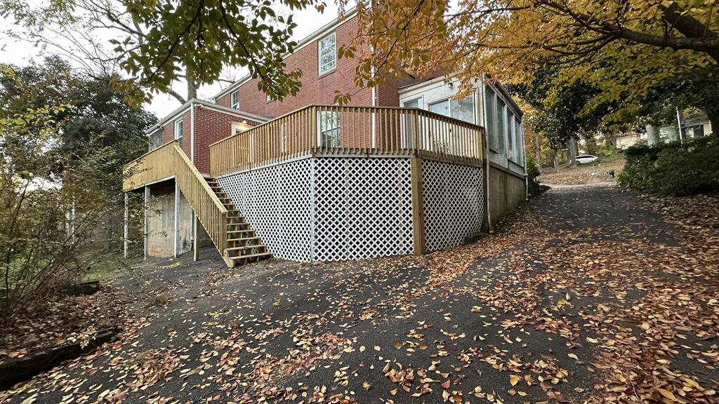 303 Rives Road Martinsville, VA 24112 - Photo 33 of 36 34