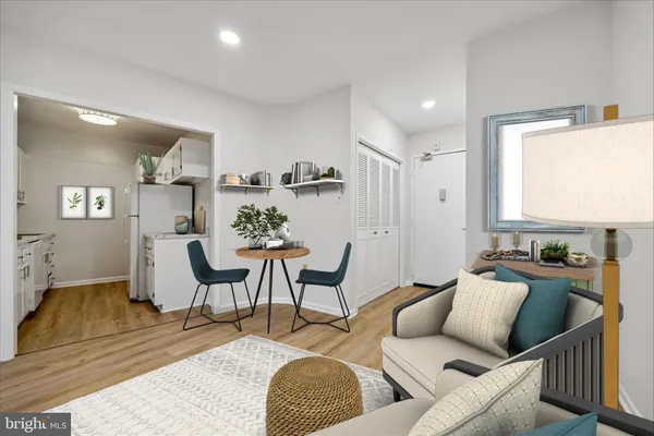 $167,500 | 10500 Rockville Pike, Unit 328, Rockville, MD 20852
