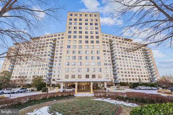 $167,500 | 10500 Rockville Pike, Unit 328, Rockville, MD 20852