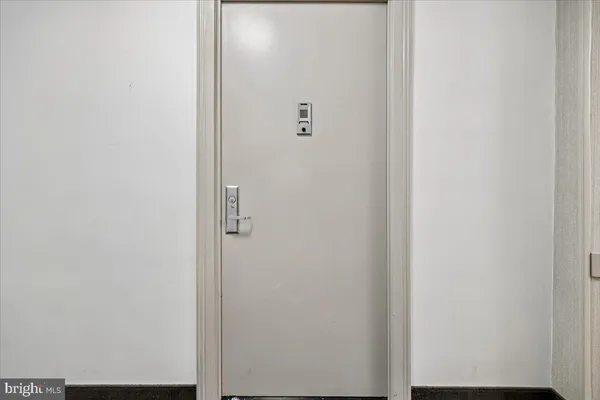 $167,500 | 10500 Rockville Pike, Unit 328, Rockville, MD 20852