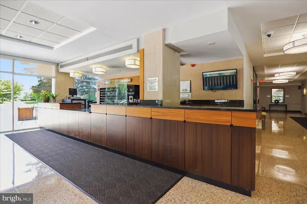 $167,500 | 10500 Rockville Pike, Unit 328, Rockville, MD 20852