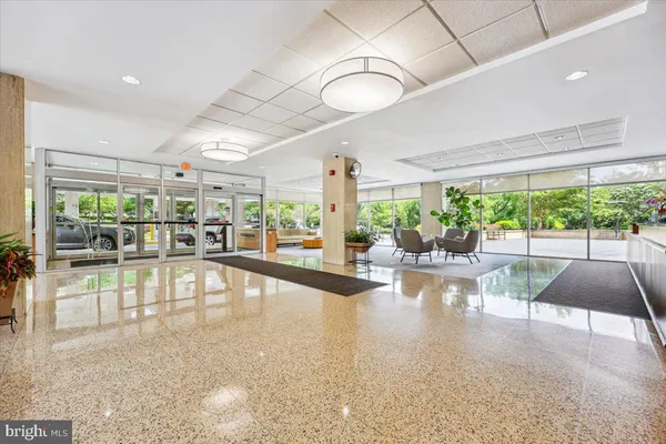 $167,500 | 10500 Rockville Pike, Unit 328, Rockville, MD 20852