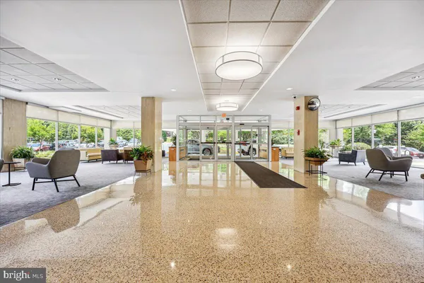 $167,500 | 10500 Rockville Pike, Unit 328, Rockville, MD 20852