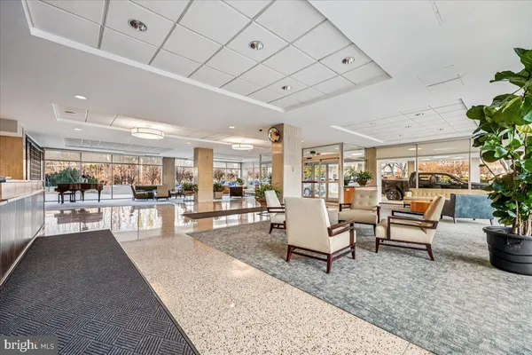 $167,500 | 10500 Rockville Pike, Unit 328, Rockville, MD 20852