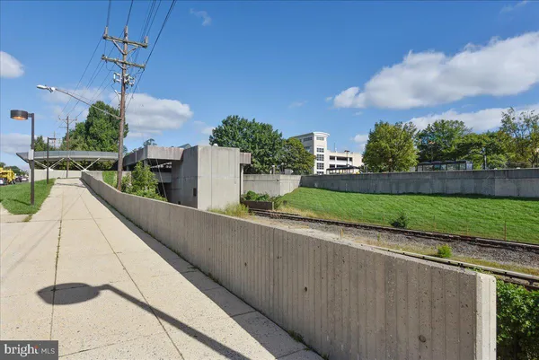 $167,500 | 10500 Rockville Pike, Unit 328, Rockville, MD 20852