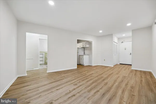 $167,500 | 10500 Rockville Pike, Unit 328, Rockville, MD 20852