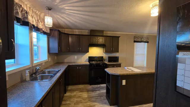 $85,000 | 932 Redwood Drive, Hastings, MI 49058