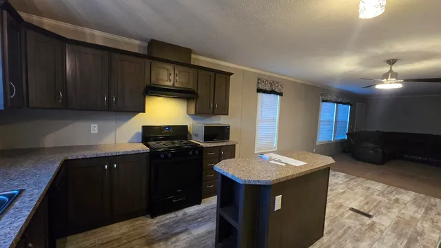 $85,000 | 932 Redwood Drive, Hastings, MI 49058