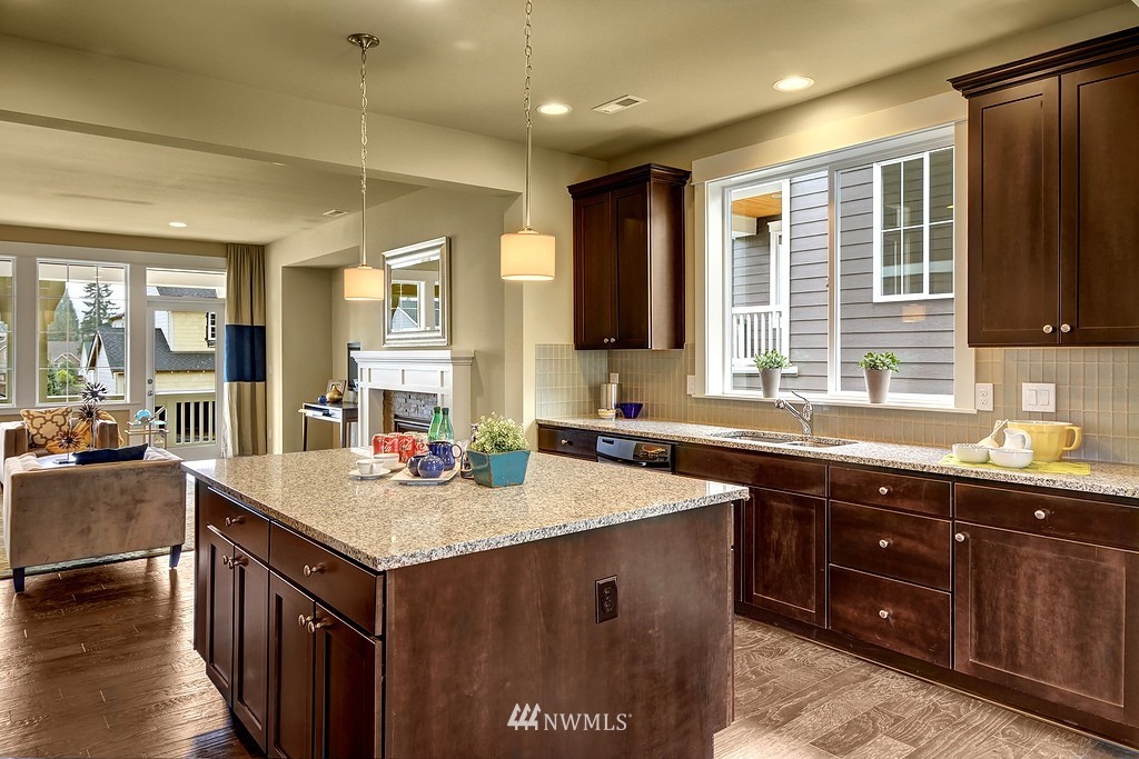 5523 Northeast 9th Street Renton, WA 98059 - Photo 3 of 18