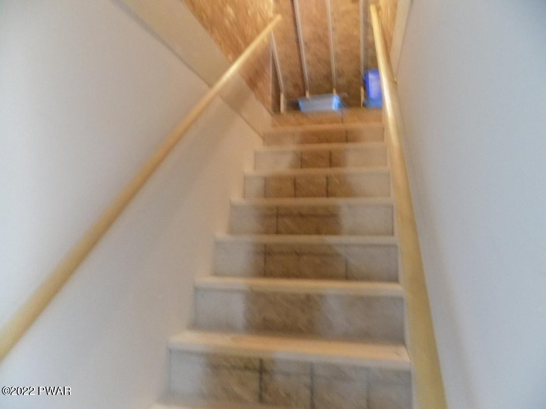 379 Long Meadow Road Milford, PA 18337 - Photo 13 of 19