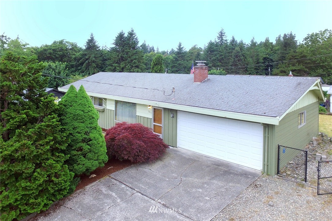 2811 Rozewood Drive Northeast Bremerton, WA 98310 - Photo 2 of 24 Gallery Image 2
