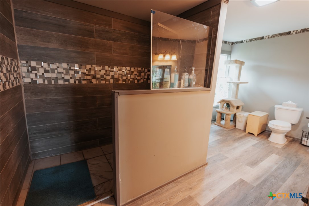 200 Williams Street Cuero, TX 77954 - Photo 13 of 17 a view of empty room