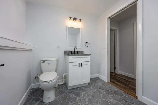 $439,900 | 222 Daniel Webster Highway, Boscawen, NH 03303