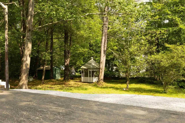 $439,900 | 222 Daniel Webster Highway, Boscawen, NH 03303