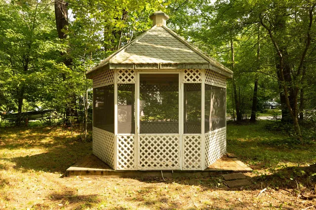 $439,900 | 222 Daniel Webster Highway, Boscawen, NH 03303