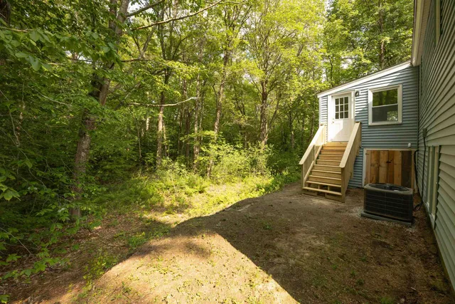 $439,900 | 222 Daniel Webster Highway, Boscawen, NH 03303