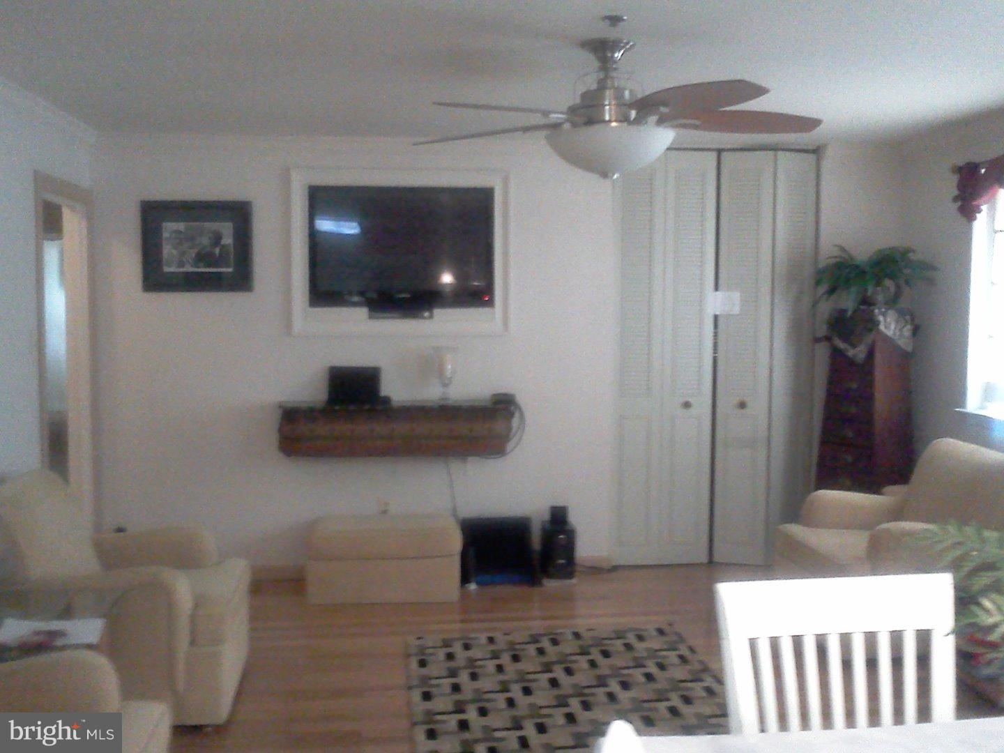 1600 Church Road, Unit C204 Wyncote, PA 19095 - Photo 4 of 10 Living Room