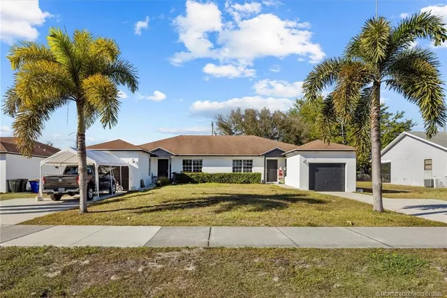 $598,800 | 2593 Southeast Indian Street, Stuart, FL 34997
