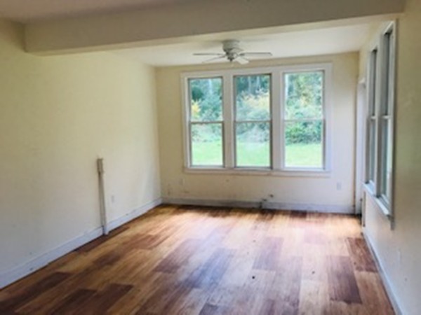 37 Deer Hollow Road Barnstable, MA 02648 - Photo 6 of 18 Gallery Image 6