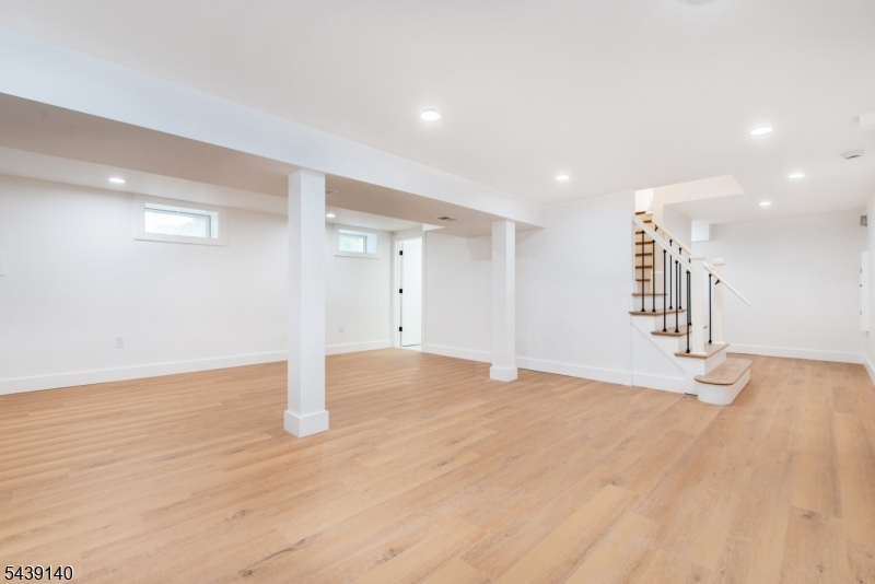 90 Ludlow Road Parsippany, NJ 07054 - Photo 27 of 31