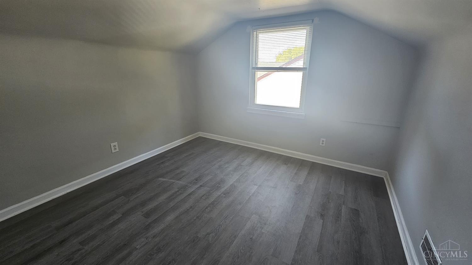 4452 Foley Road Cincinnati, OH 45238 - Photo 13 of 21