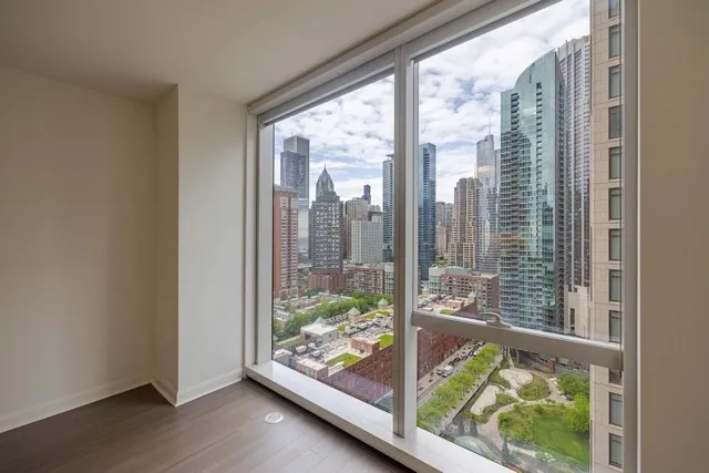 $2,795 | 500 North Lake Shore Drive, Unit 1012, Chicago, IL 60611
