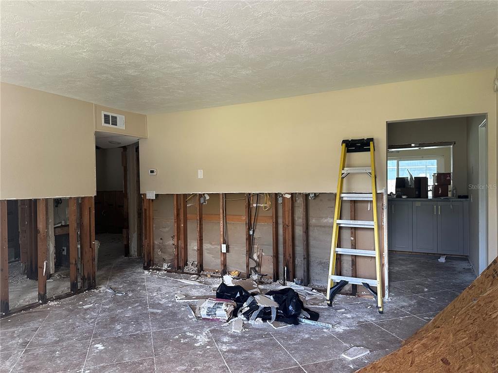 7138 Oelsner Street New Port Richey, FL 34652 - Photo 2 of 20 Gallery Image 2