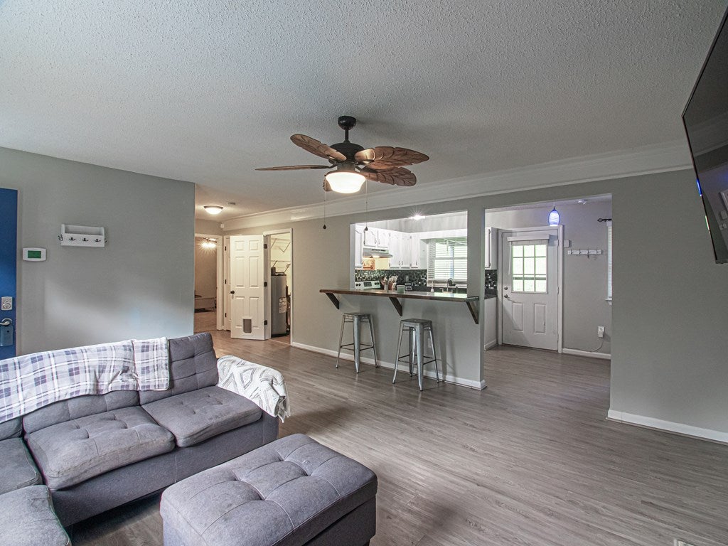 25716 Watauga Road Abingdon, VA 24211 - Photo 2 of 23 Gallery Image 2