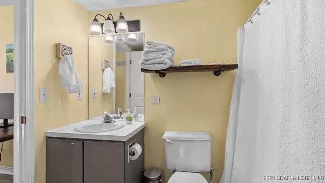 $147,500 | 99 Ventura Drive, Unit 2B, Lake Ozark, MO 65049