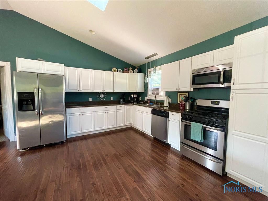 921 Patchen Road Oregon, OH 43616 - Photo 25 of 44 Gallery Image 25