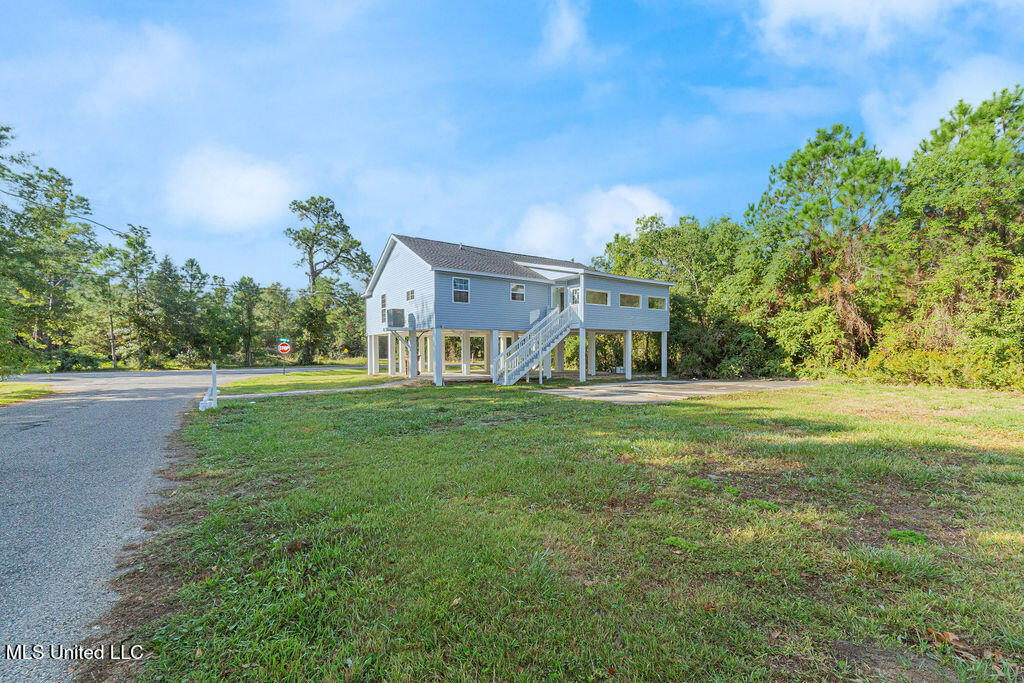 316 Bayview Street Pass Christian, MS 39571 - Photo 31 of 37 5V9A0932