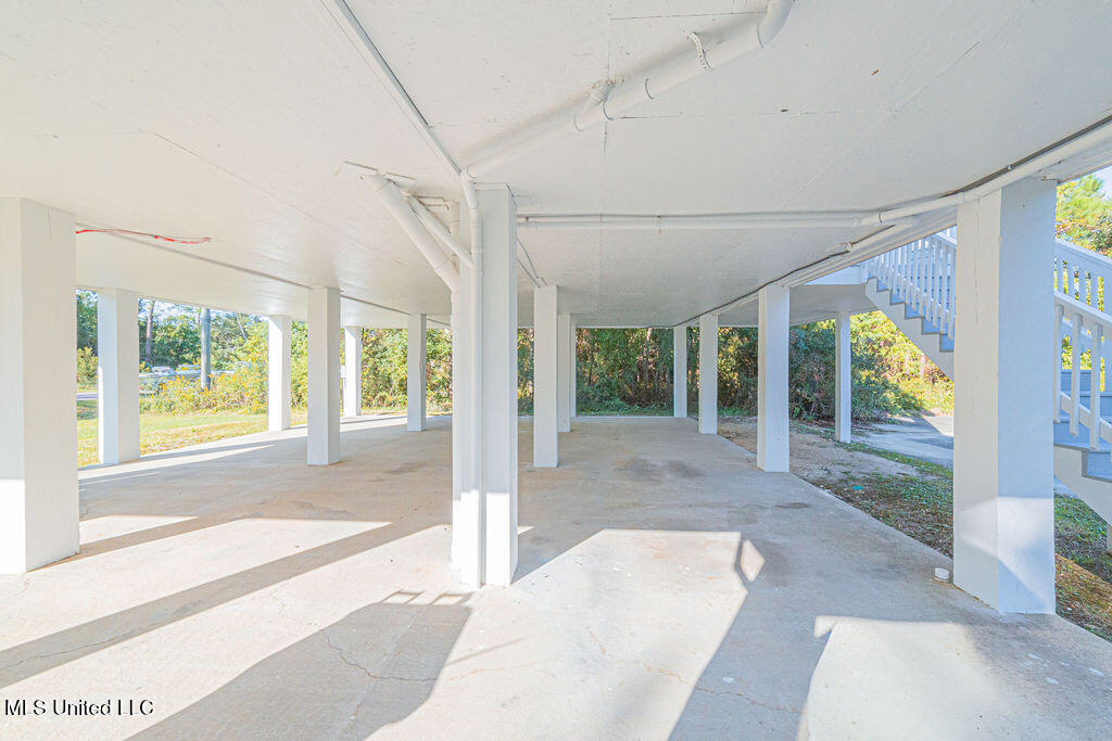 316 Bayview Street Pass Christian, MS 39571 - Photo 33 of 37 5V9A0935