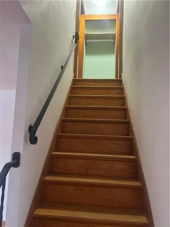 $89,999 | 1020 Poe Street, Vandergrift, PA 15690