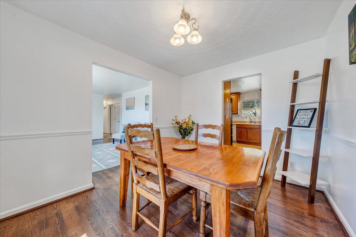 6224 Merriman Road Roanoke, VA 24018 - Photo 12 of 55 12-MIB06155